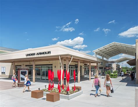 chicago premium outlet stores.